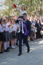 В сельцовских школах прозвенели последние звонки